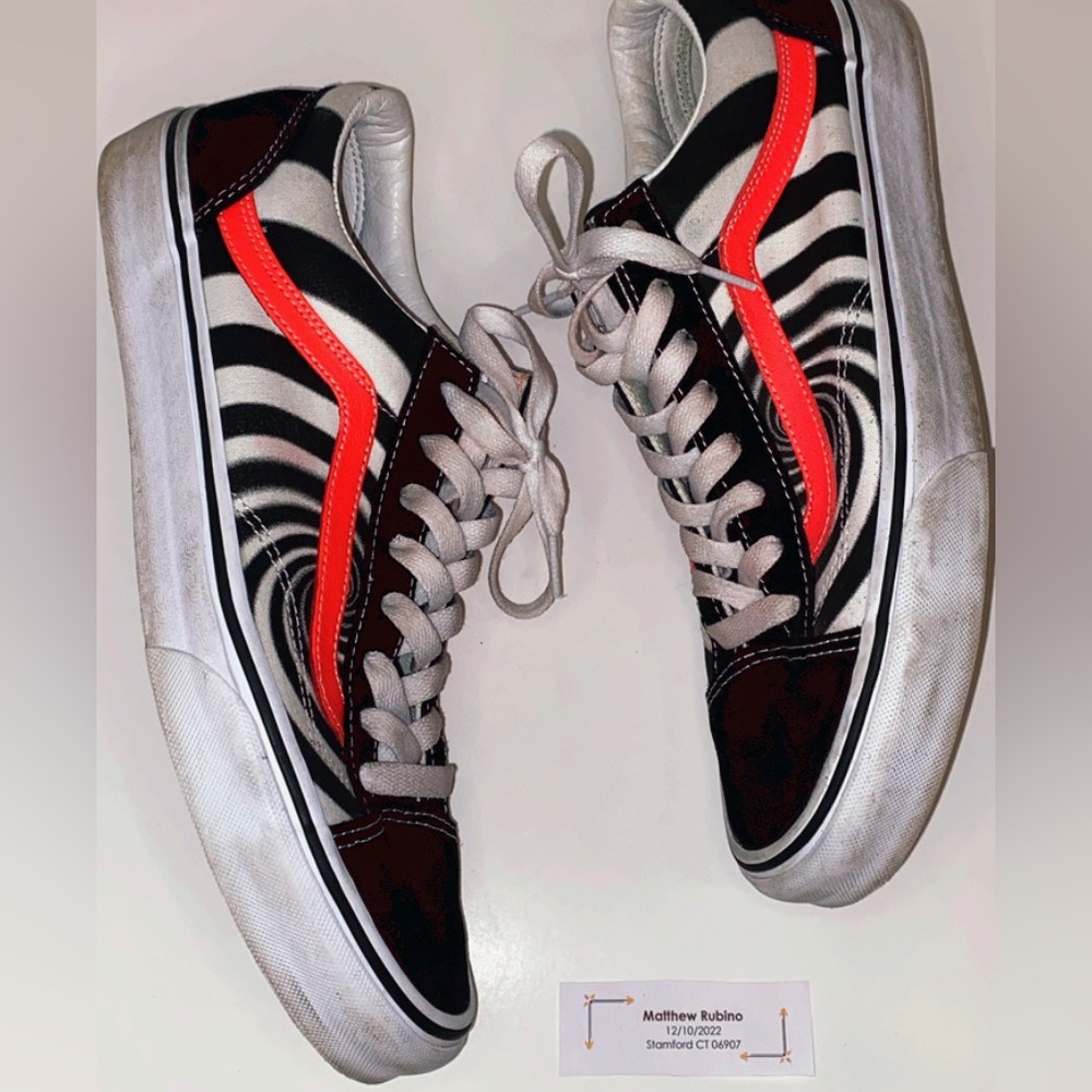 Vans Unisex Swirl Style 36 Shoes - Black / Fiery Coral